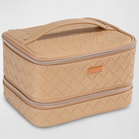 Stephanie Johnson Handbags - Stephanie Johnson Belize Jenny train case-NEW-interior bag not included-NWT